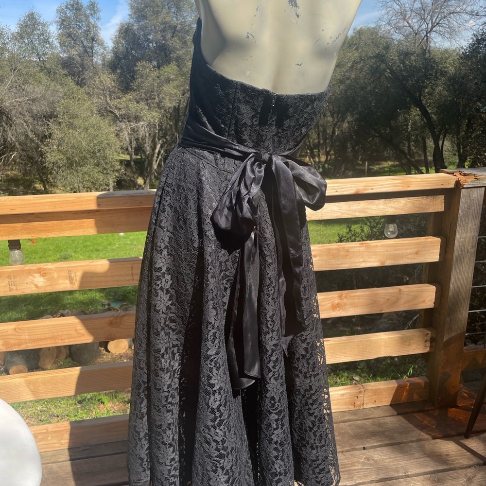 VINTAGE Gunne Sax by Jessica McClintock Strapless Black Lace Tea-Length Dress - Picture 5 of 9